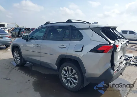 2021 Toyota Rav4 Xle Premium from USA, damaged, VIN 2T3C1RFV1MC101648